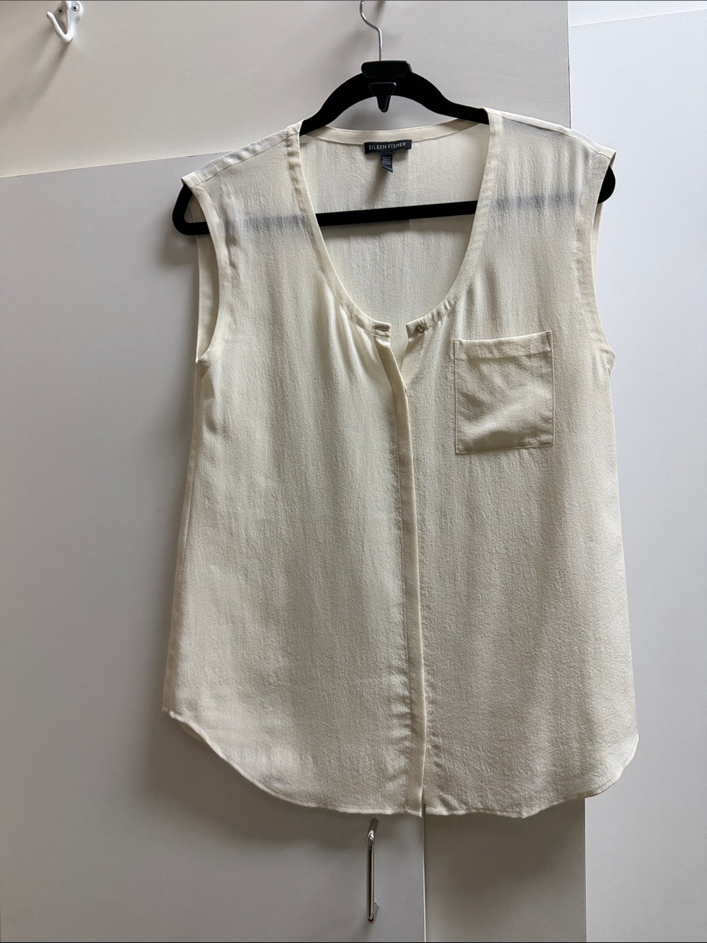 EILEEN FISHER Cream Scoop-Neck Sleeveless Pocket Camisole